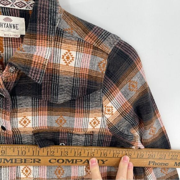 Shyanne Flannel  - Picture 7 of 8